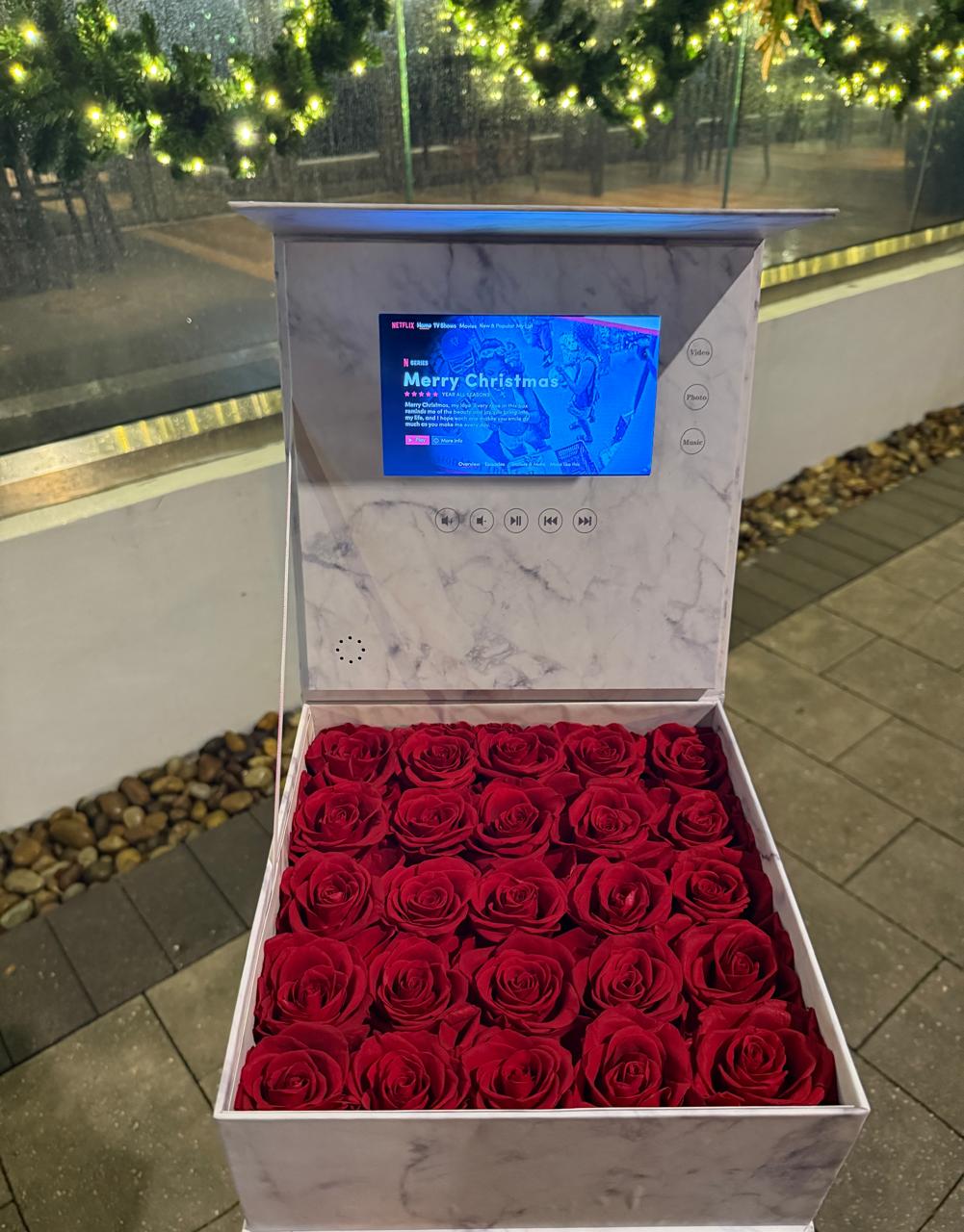 Luxe Video Rose Box